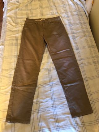 Pantalón casual marrón