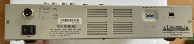 Mesa de mezclas Phonic MM1705 compacta