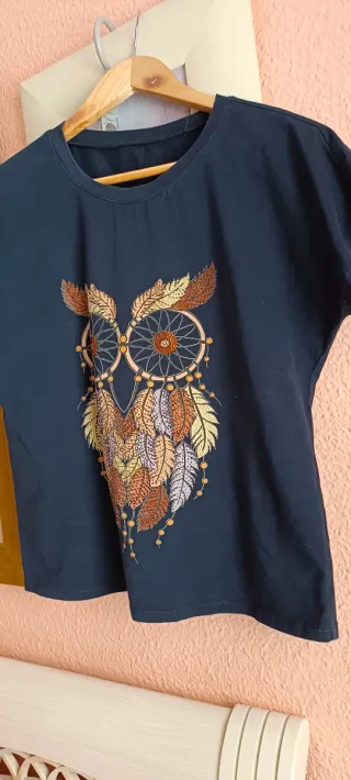 Camiseta Talla XL/42/14 con Búho Dorado
