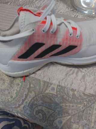 Zapatillas Adidas Blancas y Rosas