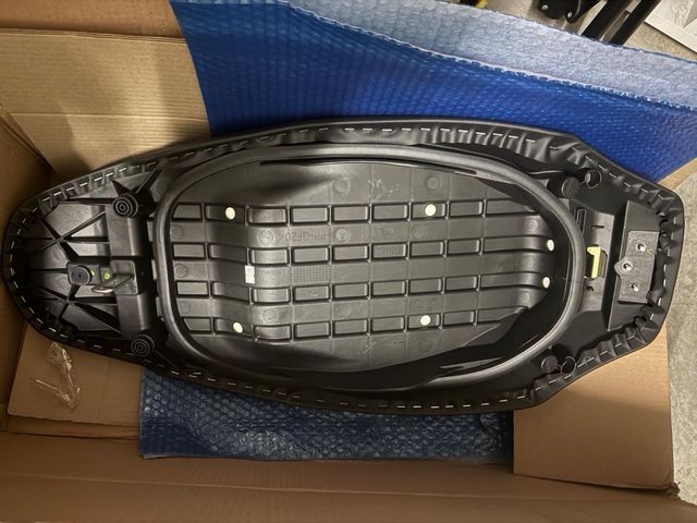 Accesorios Yamaha NMAX 2025