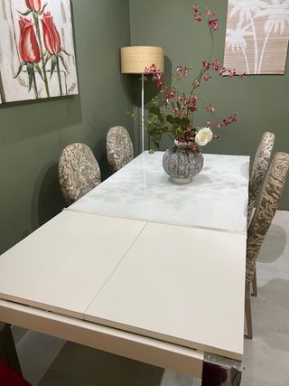 Mesa de comedor cristal y metal