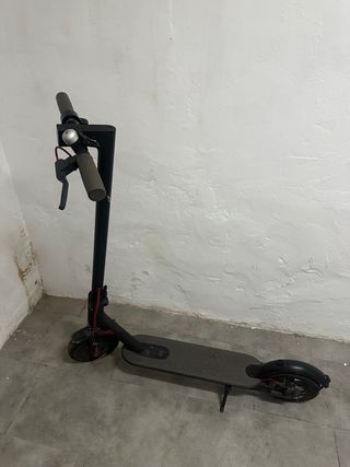 Xiaomi Mi Electric Scooter M365