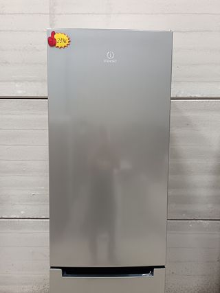 FRIGORÍFICO INDESIT 2,03m A++