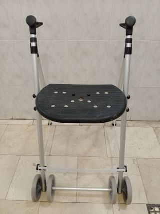 Andador con asiento