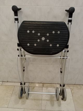 Andador con asiento
