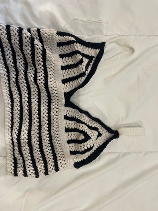 Top de croché rayas blancas y negro