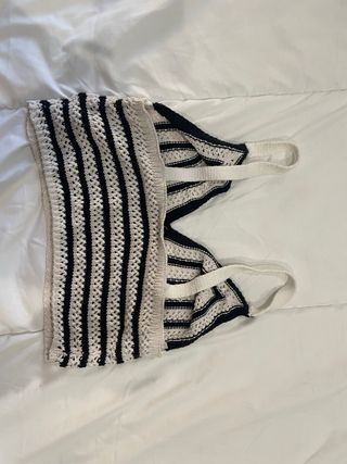 Top de croché rayas blancas y negro