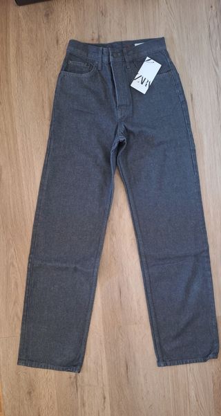 Vaquero mujer Zara,34, gris,tiro alto