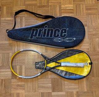 Raqueta de tenis Dunlop con funda