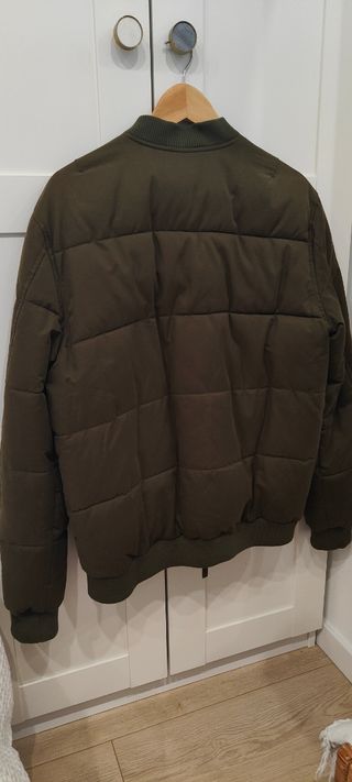 Chaqueta RVCA acolchada verde militar