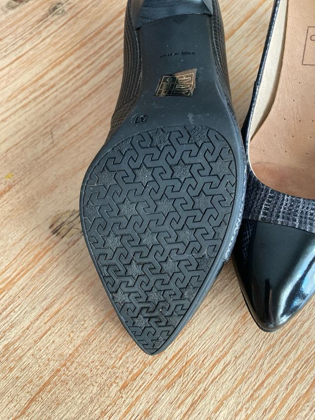 Zapatos de tacón Chamby negros