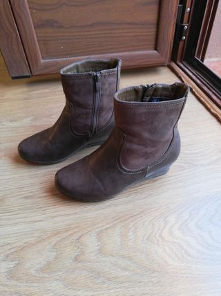 Botines marrones talla 36