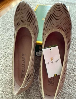 Zapatos Pitillos Beige Talla 38 Nuevos