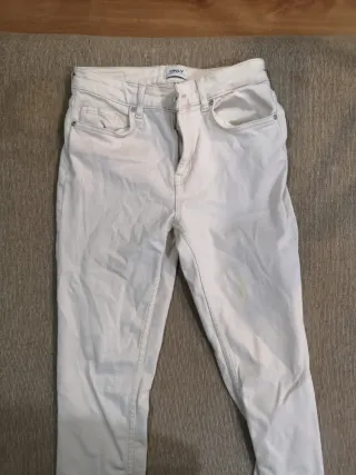 Pantalones blancos ONLY mujer
