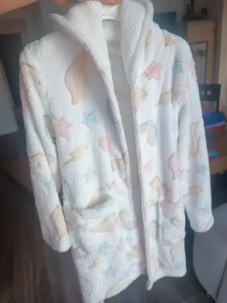 Bata infantil unicornios y estrellas