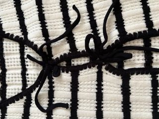 Conjunto de punto rayas blanco y negro