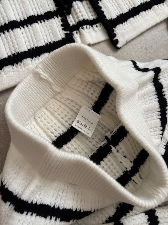 Conjunto de punto rayas blanco y negro