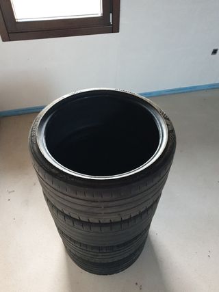 4 Neumáticos Kumho 255/30 ZR19 para circuito