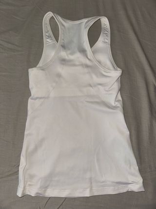 Camiseta deportiva Nike con top integrado T. XS