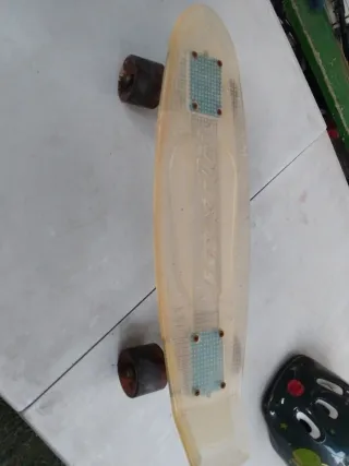 Patinete transparente