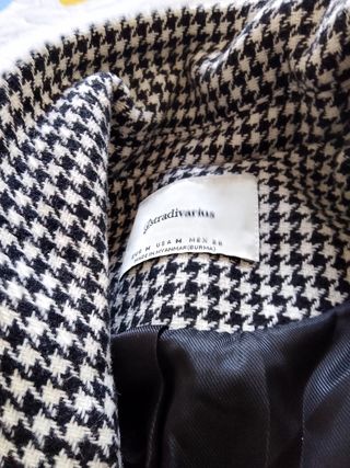 Abrigo de mujer estampado