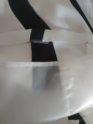 Vestido blanco y negro