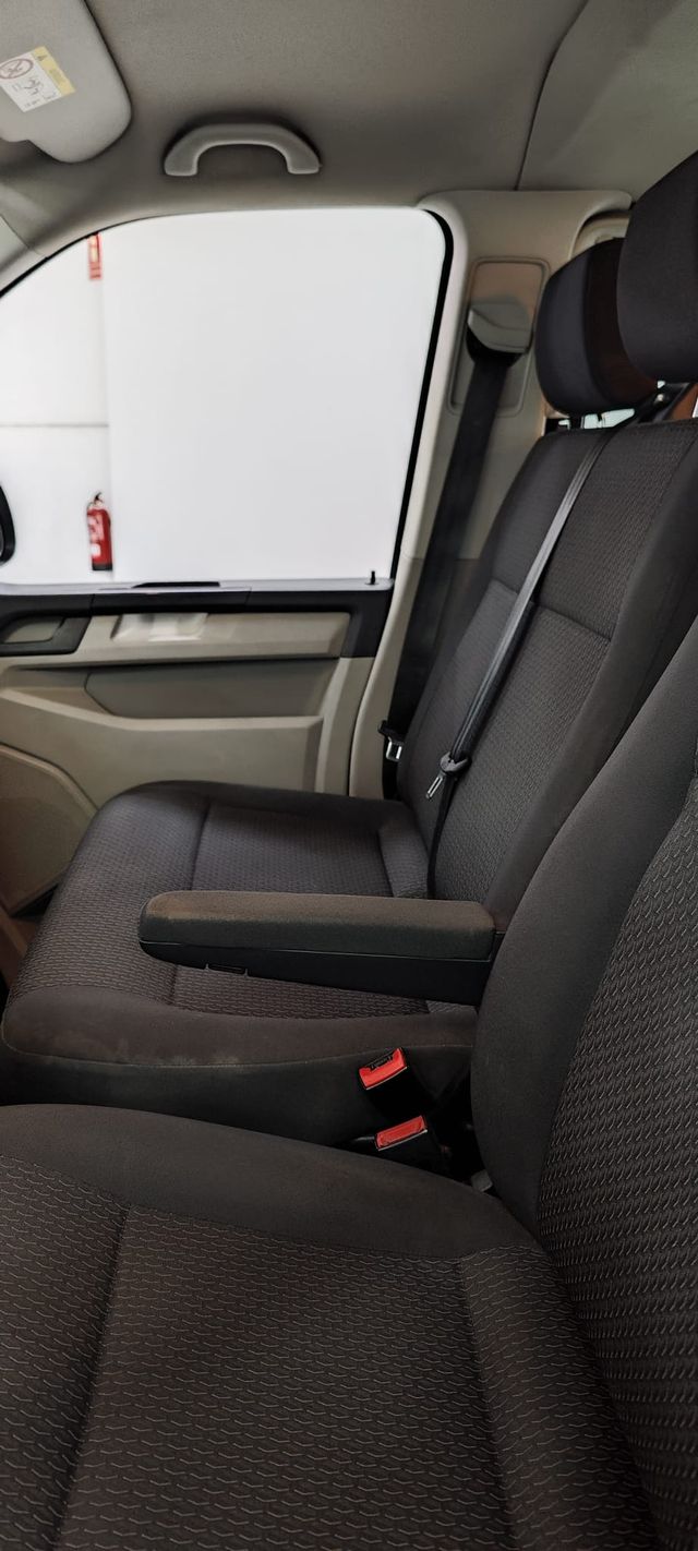 Volkswagen Caravelle T6 2.0 TDI 102 CV 9 PLAZAS