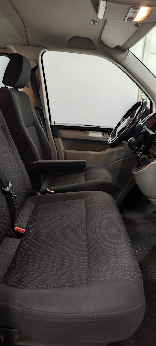 Volkswagen Caravelle T6 2.0 TDI 102 CV 9 PLAZAS
