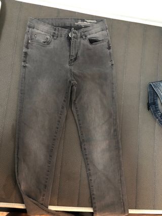 9 Pantalones  de vestir,más info al interno 
