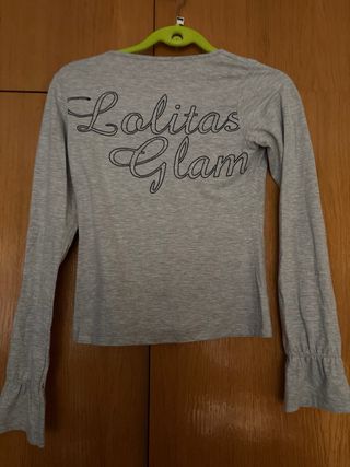 Camiseta gris manga larga con estampado