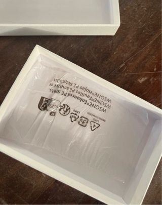 Portachiavi Guess nero e rosso