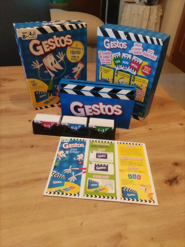 Juego de mímica GESTOS. EDAD +8 Años.