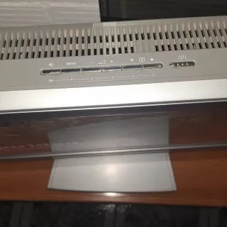 Televisor Toshiba de 37" con mando