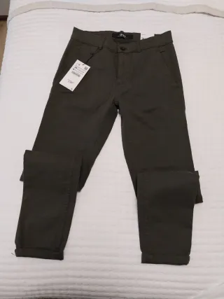 Pantalón chino Zara verde oscuro Talla 36