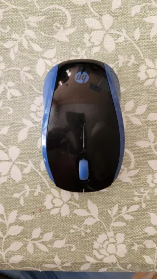 Ratón inalámbrico HP azul y negro