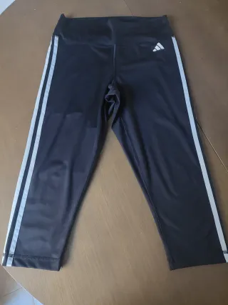 Pantalón Adidas 3 rayas capri negro
