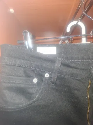 Pantalones Levi's 512 Negros
W36 L30
