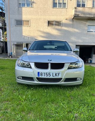 BMW 320 2008