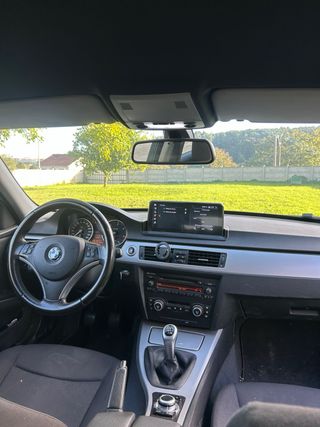 BMW 320 2008
