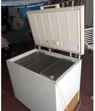 Arcón Congelador Zanussi ZCF 280 L