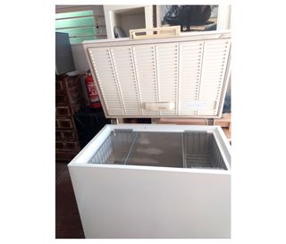 Arcón Congelador Zanussi ZCF 280 L