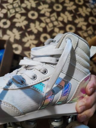 Patines de 4 ruedas blancos
