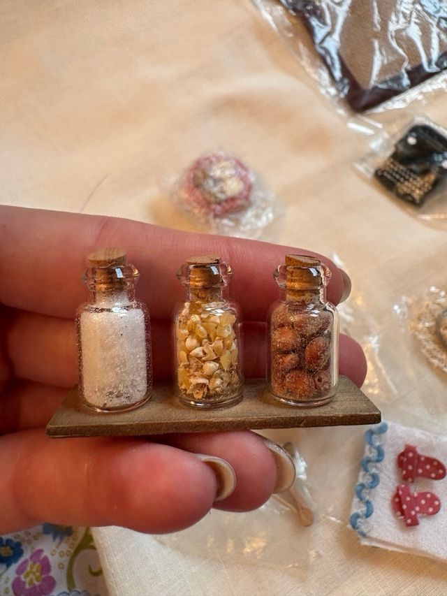 Lote piezas pequeñas casa de muñecas