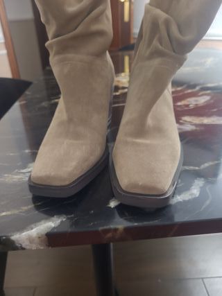 Botines ante camel con flecos