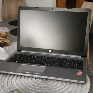 Portátil HP 255 G7