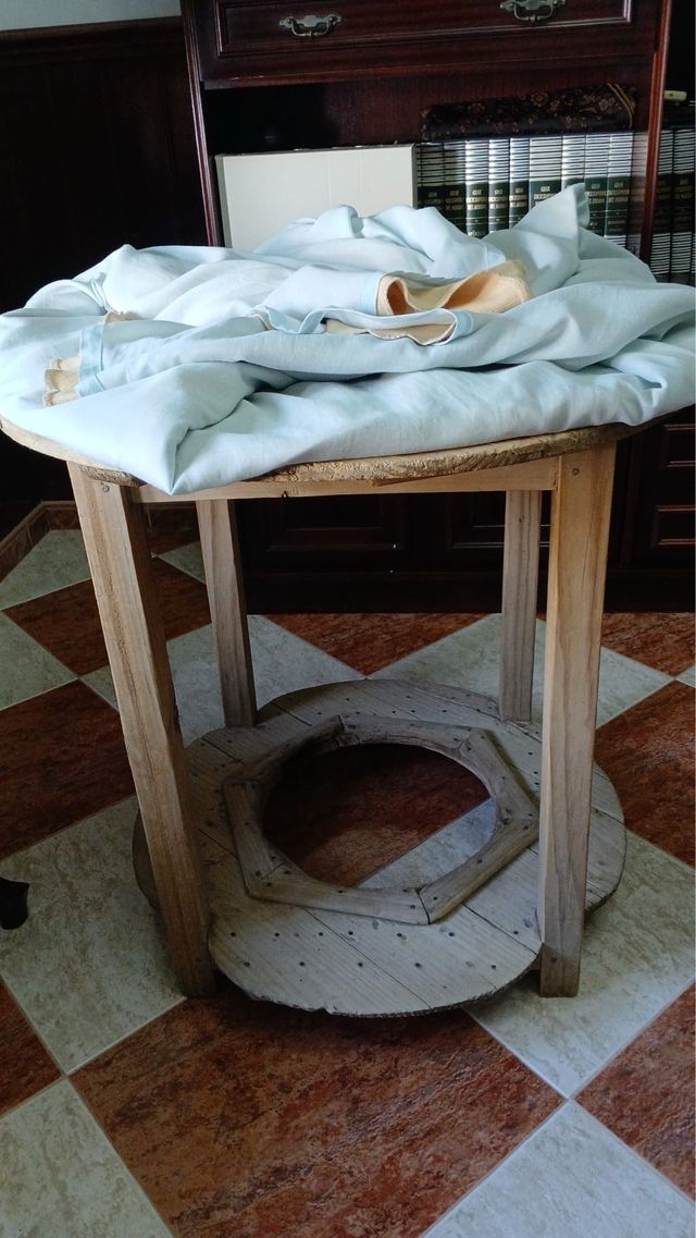 Mesa camilla redonda cristal con falda