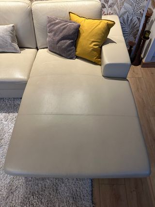 Sofá esquinero piel beige