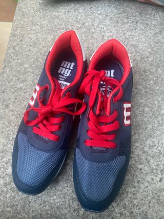 Zapatillas Mustang Azul y Rojo