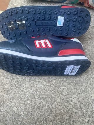 Zapatillas Mustang Azul y Rojo